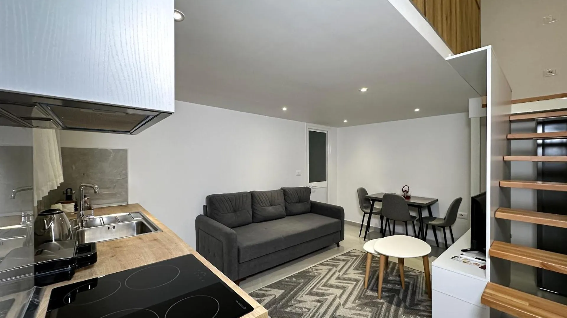 Home Select Tirana 2 Apartament