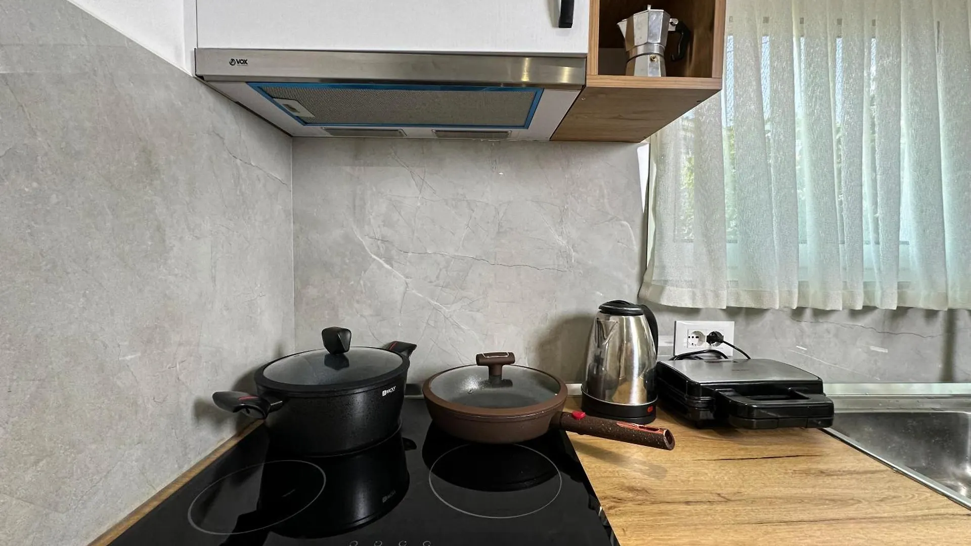 Lägenhet Home Select Tirana 2